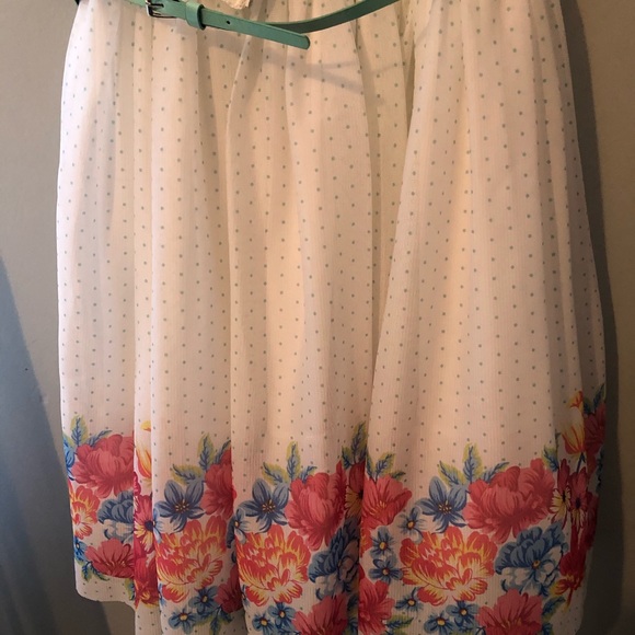 Plus size girls dress - Picture 4 of 5